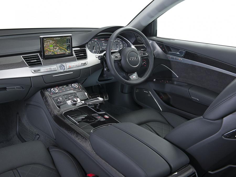 Торпедо Audi S8 (D4) 2012 года  (ZA) (фото 11 из 15)